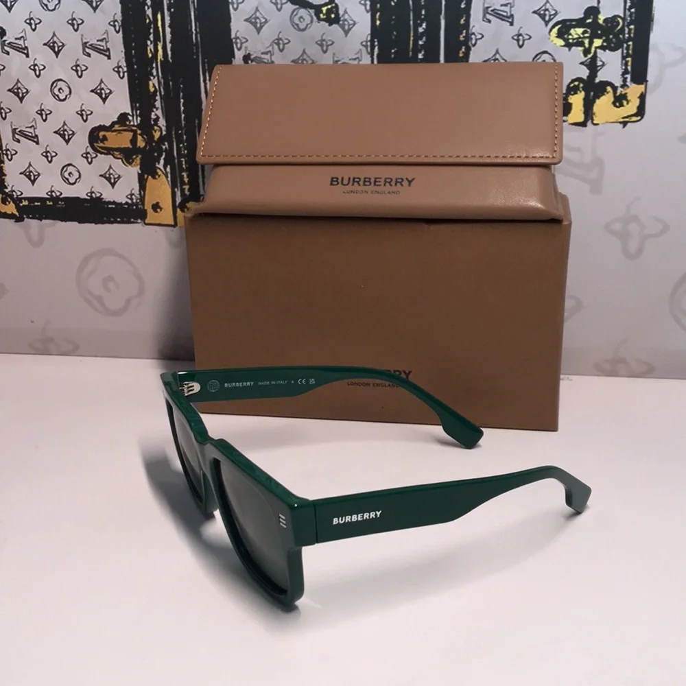 New Authentic Burberry BE4394 4059/71 Sunglasses